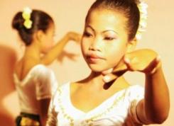 Adventures Cambodia Siem Reap activities tours motorbike jeep culture angkor temples guides tours