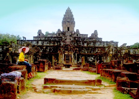 siem reap tour, cambodia, motorbike tours, moto, floating villages cambodia, visit cambodia, jeep tours, cambodia jeep tours, day trips, visit siem reap, siem reap half day, kulen mountain, angkor wat, angkor thom, temple guides, cambodia adventures, activities, tours of angkor wat, temples, bike tours, countryside, what to do in siem reap, beantei srei, beng mealea temple, where to visit, off the beaten path, motorcycle, angkor guides, grand small circuit