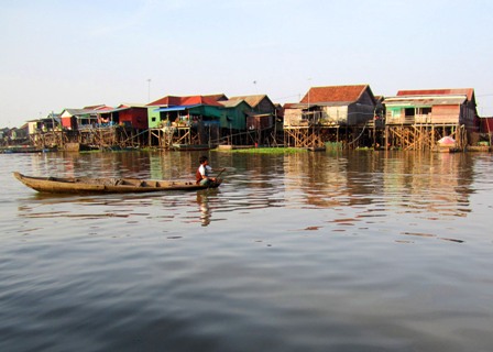 Floating village tonle sap Cambodia Siem Reap tours activities