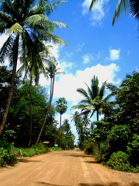 siem reap tour, cambodia, motorbike tours, moto, floating villages cambodia, visit cambodia, jeep tours, cambodia jeep tours, day trips, visit siem reap, siem reap half day, kulen mountain, angkor wat, angkor thom, temple guides, cambodia adventures, activities, tours of angkor wat, temples, bike tours, countryside, what to do in siem reap, beantei srei, beng mealea temple, where to visit, off the beaten path, motorcycle, angkor guides, grand small circuit