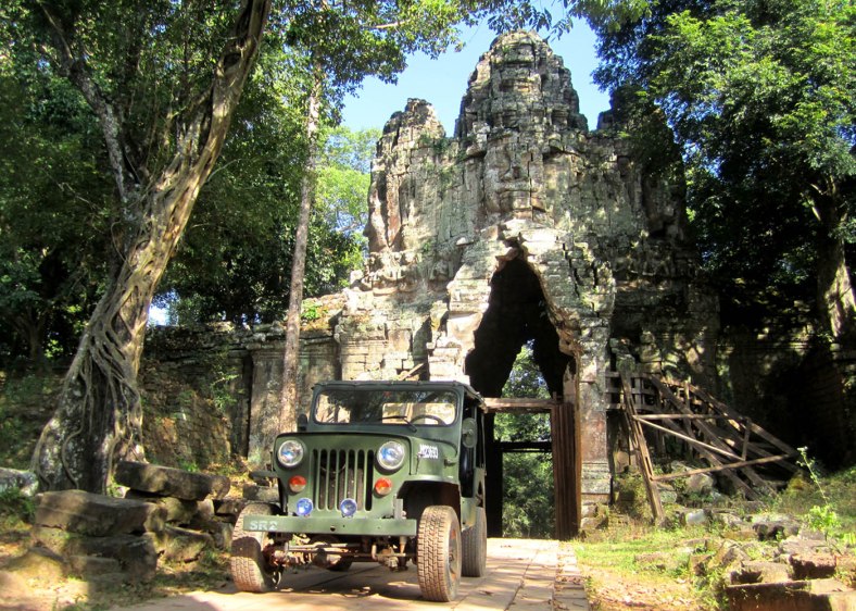 siem reap tour, cambodia, motorbike tours, moto, floating villages cambodia, visit cambodia, jeep tours, cambodia jeep tours, day trips, visit siem reap, siem reap half day, kulen mountain, angkor wat, angkor thom, temple guides, cambodia adventures, activities, tours of angkor wat, temples, bike tours, countryside, what to do in siem reap, beantei srei, beng mealea temple, where to visit, off the beaten path, motorcycle, angkor guides, grand small circuit