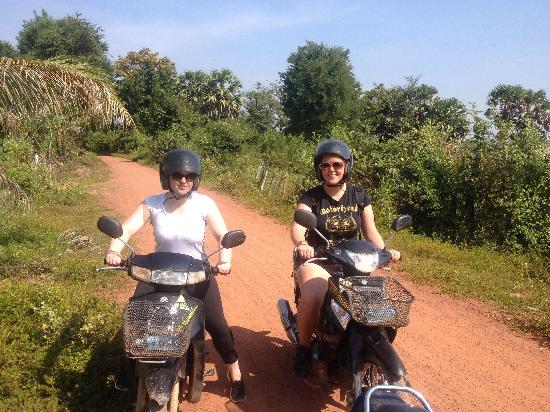 Adventures Cambodia Siem Reap activities tours motorbike jeep culture angkor temples guides tours