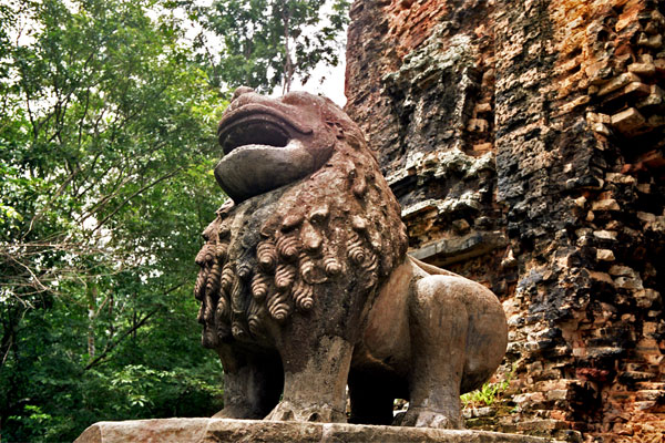 siem reap tour, cambodia, motorbike tours, moto, floating villages cambodia, visit cambodia, jeep tours, cambodia jeep tours, day trips, visit siem reap, siem reap half day, kulen mountain, angkor wat, angkor thom, temple guides, cambodia adventures, activities, tours of angkor wat, temples, bike tours, countryside, what to do in siem reap, beantei srei, beng mealea temple, where to visit, off the beaten path, motorcycle, angkor guides, grand small circuit